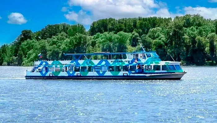 Теплоход